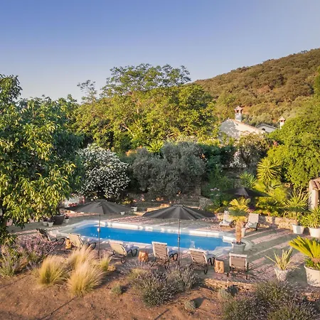 Naranja Bed & Breakfast 3*